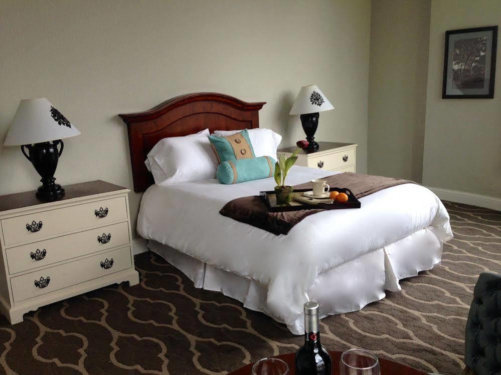 The Dilworth Inn Gonzales المظهر الخارجي الصورة