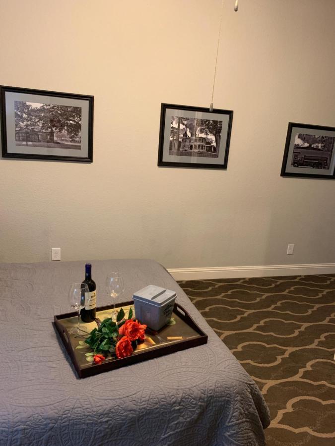 The Dilworth Inn Gonzales المظهر الخارجي الصورة